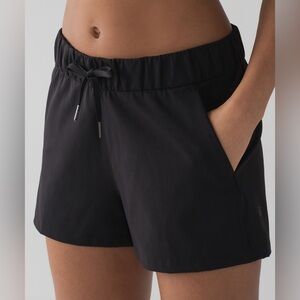 Lululemon On The Fly Short (luxtreme) size 10